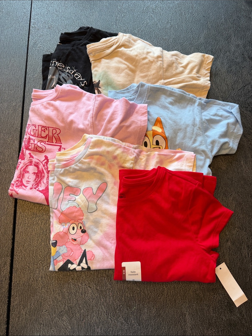 Assorted Graphic Tee Bundle - Pink, Red, Light Blue, Cream, Black size 7/8